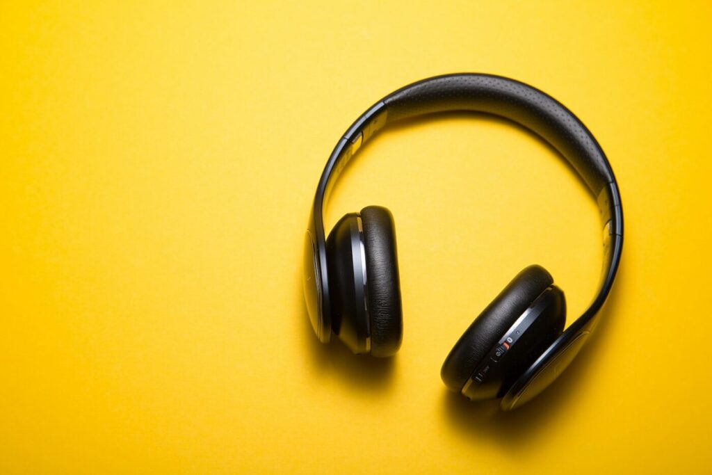 Wireless headphones that need to be re-paired with Windows 11 Bluetooth
